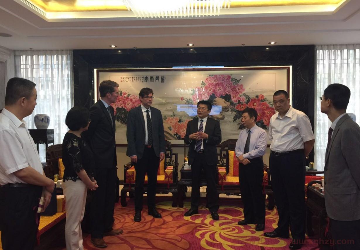 于文明副局长会见瑞典代表团
