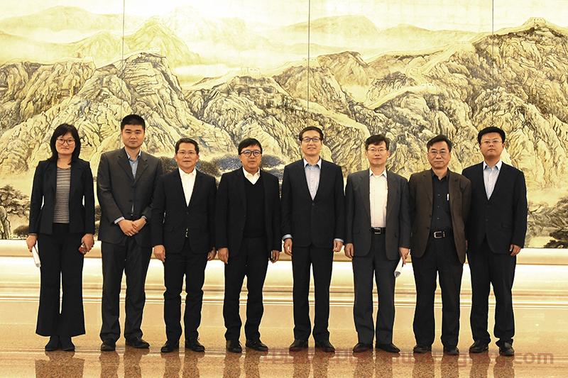 孙达会见澳门科学技术发展基金代表团