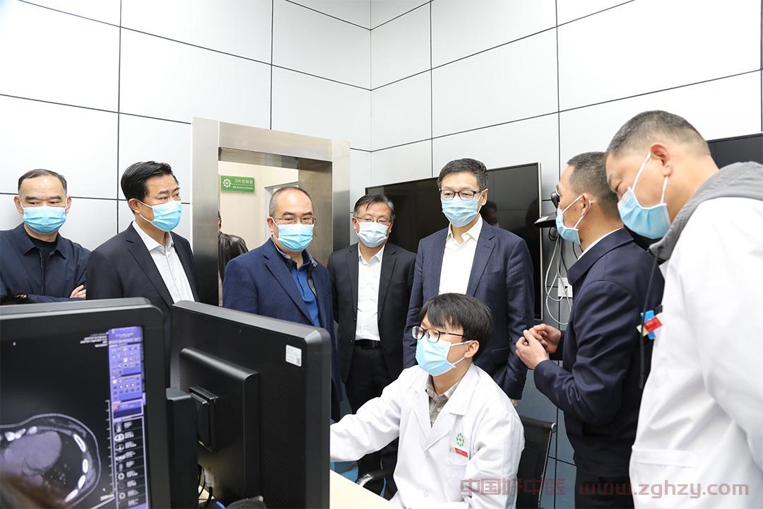 孙达出席武汉第三届世界大健康博览会并调研
