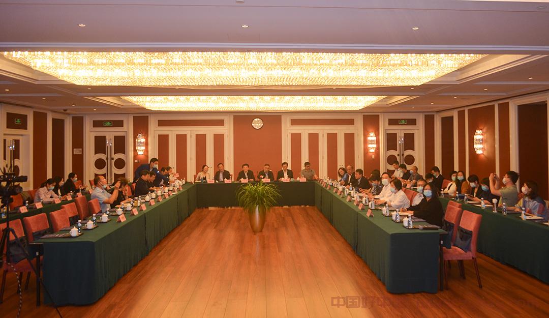 梳理总结抗疫经验成果 推动中医药传承创新发展 ——第二届中医药抗疫与传承创新发展研讨会在京举行