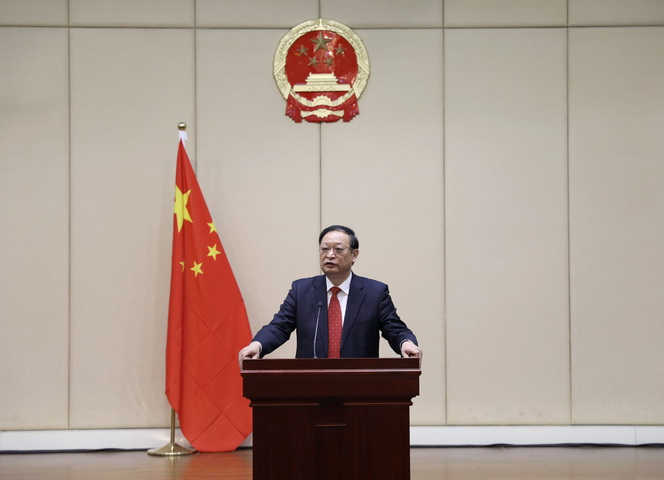国家中医药管理局举行新任命干部宪法宣誓仪式，王国强要求——衷心崇敬宪法切实履职尽责