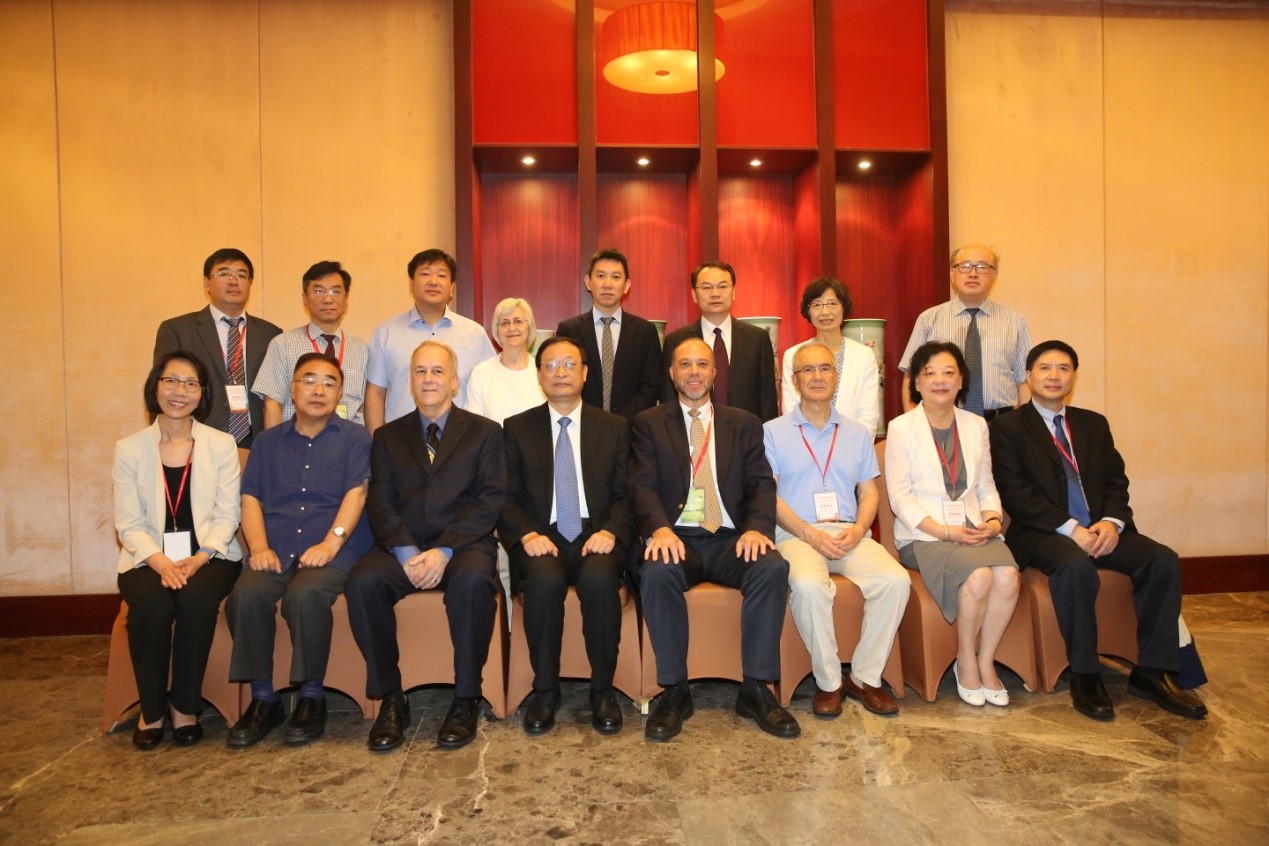王国强副主任出席国际中医药肿瘤联盟研讨会早餐会
