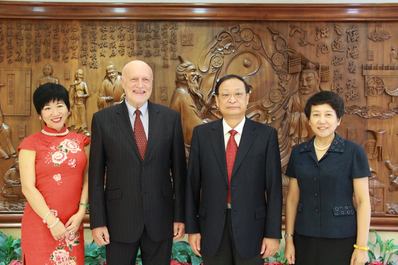 王国强副主任会见克罗地亚-中国友好 里耶卡协会代表团