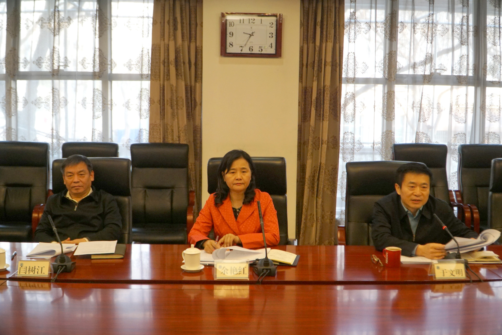 国家中医药管理局召开2019年全国政协委员民主人士和侨台代表新春座谈会