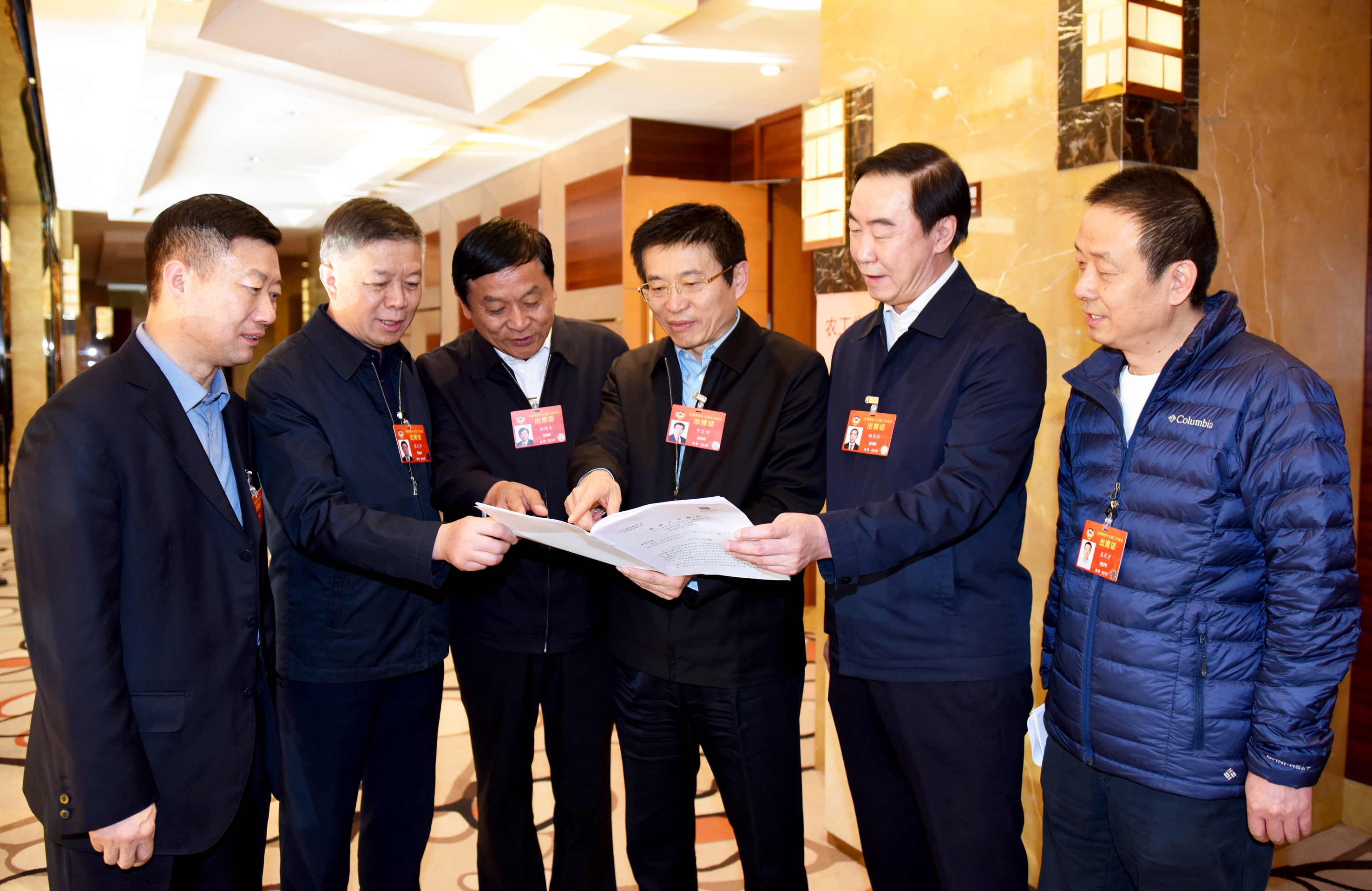 于文明委员呼吁：在健康中国建设中，要充分发挥中医药独特价值作用